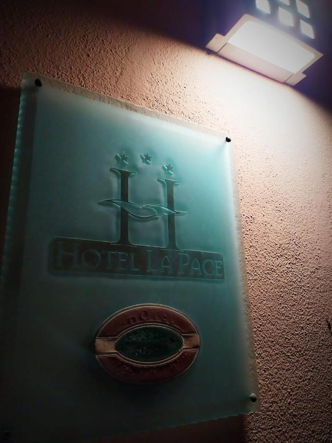 Hotel La Pace Баньо-ди-Романья Экстерьер фото